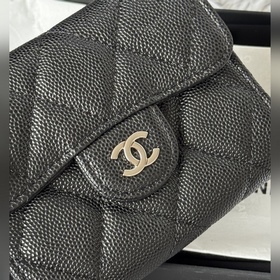 Мини-сумочка Chanel на цепочке, очаров