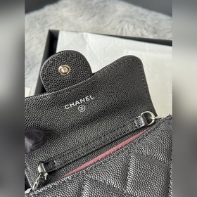 Мини-сумочка Chanel на цепочке, очаров