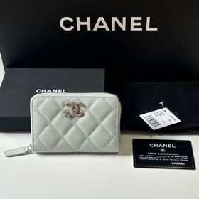 Новинка Мини-картодержатель CHANEL с