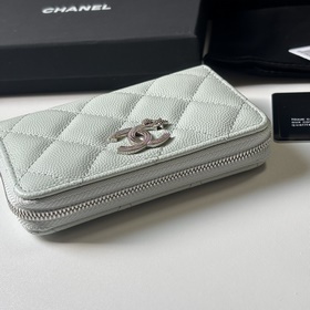 Новинка Мини-картодержатель CHANEL с 