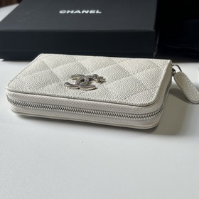 Новинка Мини-картодержатель CHANEL с 