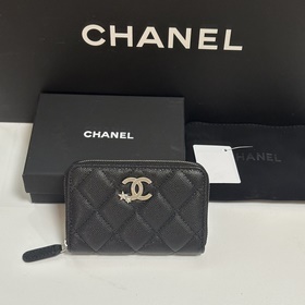 Новинка Мини-картодержатель CHANEL с