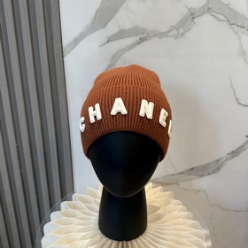[CHANEL] Новая вязаная шапка, популя