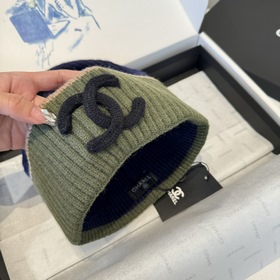 Шляпа из вязаной шерсти Chanel