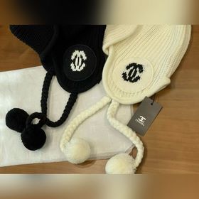 Шапка Chanel 25N с ушанками из трикота