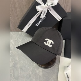 CHANEL Оригинальная бейсболка с вышивк