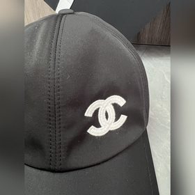 CHANEL Оригинальная бейсболка с вышивк