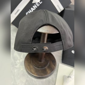 CHANEL Оригинальная бейсболка с вышивк