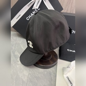 CHANEL Оригинальная бейсболка с вышивк