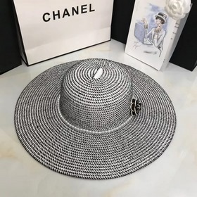 Шляпа Chanel с широкими полями