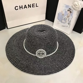 Шляпа Chanel с широкими полями