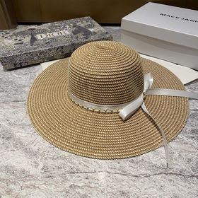 Шляпа Chanel с широкими полями