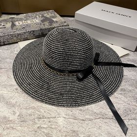 Шляпа Chanel с широкими полями