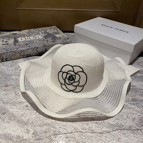Шляпа Chanel с широкими полями