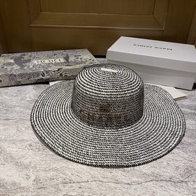 Шляпа Chanel с широкими полями