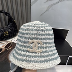 Новая вязаная шляпа-котел от CHANEL, и