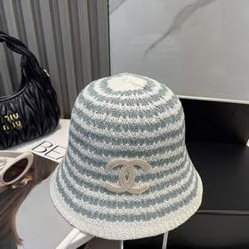 Новая вязаная шляпа-котел от CHANEL, и