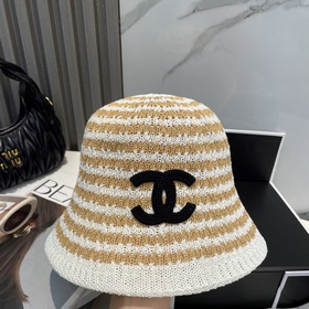 Новая вязаная шляпа-котел от CHANEL, и