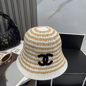 Новая вязаная шляпа-котел от CHANEL, и