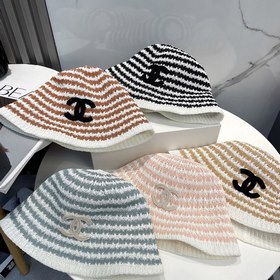 Новая вязаная шляпа-котел от CHANEL, и