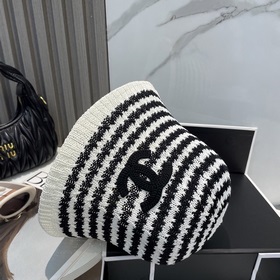Новая вязаная шляпа-котел от CHANEL, и
