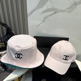 Новинка от Chanel： двусторонняя вышита