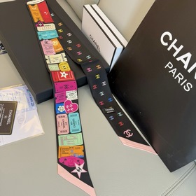 Шёлковые шарфы Twilly от Chanel уже в 