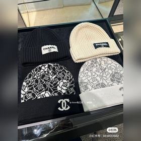 Шляпа из вязаной шерсти Chanel