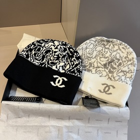 Шляпа из вязаной шерсти Chanel