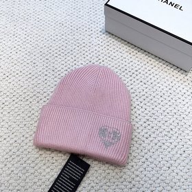 CHANEL] Минималистичная вязаная шапка 