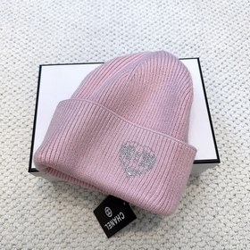 CHANEL] Минималистичная вязаная шапка 