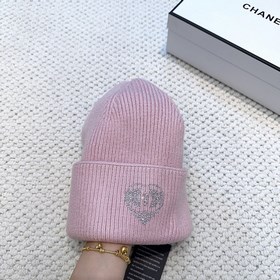 CHANEL] Минималистичная вязаная шапка 