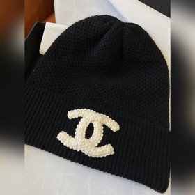 Кашемировая шапка Chanel 24B черного ц