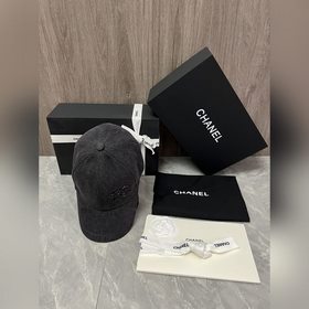 Оригинальная серия джинсовой одежды Ch