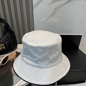Chanel Новинка Аутентичная вышитая рыб
