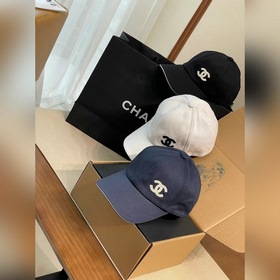 Новейшая бейсболка Chanel, которая ста