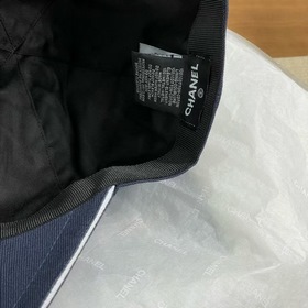 Новейшая бейсболка Chanel, которая ста