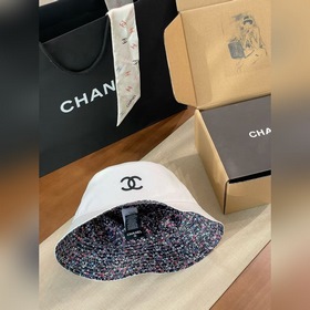 Эта рыбацкая шляпа Chanel просто потря
