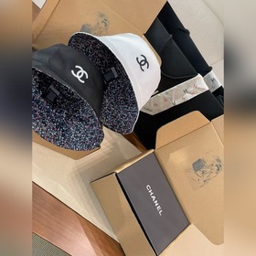 Эта рыбацкая шляпа Chanel просто потря