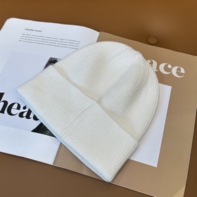 [CHANEL] Новая вязаная шапка, популя