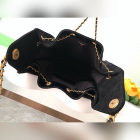25-сантиметровая сумка из атласной кож