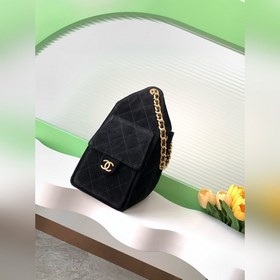 25-сантиметровая сумка из атласной кож