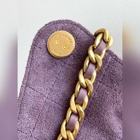 25-сантиметровая сумка из атласной кож