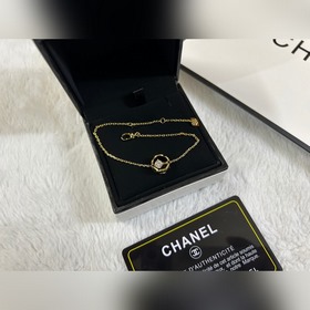 Chanel  Браслет с бриллиантами в форм
