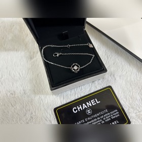 Chanel  Браслет с бриллиантами в форм