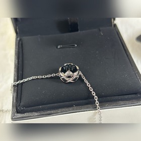 Chanel  Браслет с бриллиантами в форм
