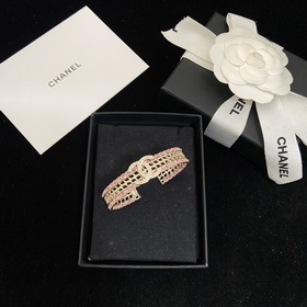 Chanel  Chanel Ажурный кожаный брасле