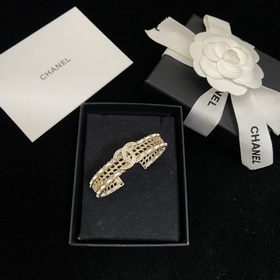 Chanel  Chanel Ажурный кожаный брасле