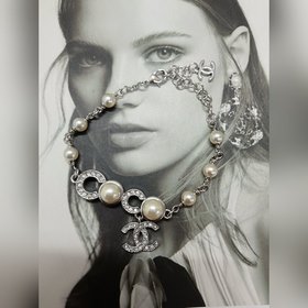 Chanel  Новинка  Браслет Chanel Pear