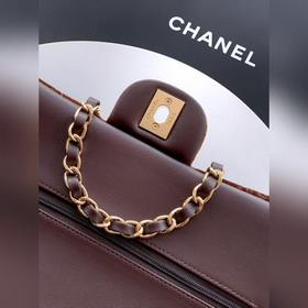 Сумка с двойным клапаном из коричневог